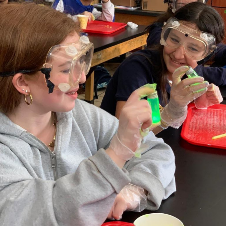 Middle School Science Learns about Luminescence