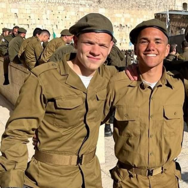 Kol Hakavod! Alumni Sworn Into IDF