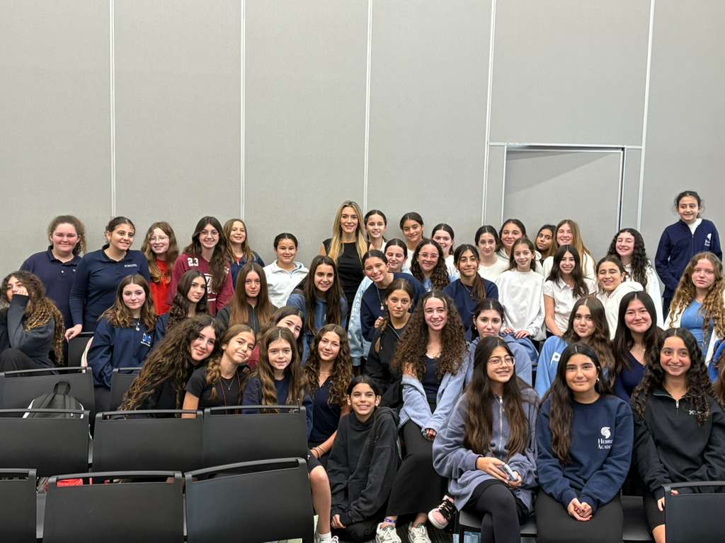 Emily Austin Speaks to Middle School Students on Jewish Pride, Israel, and Leadership