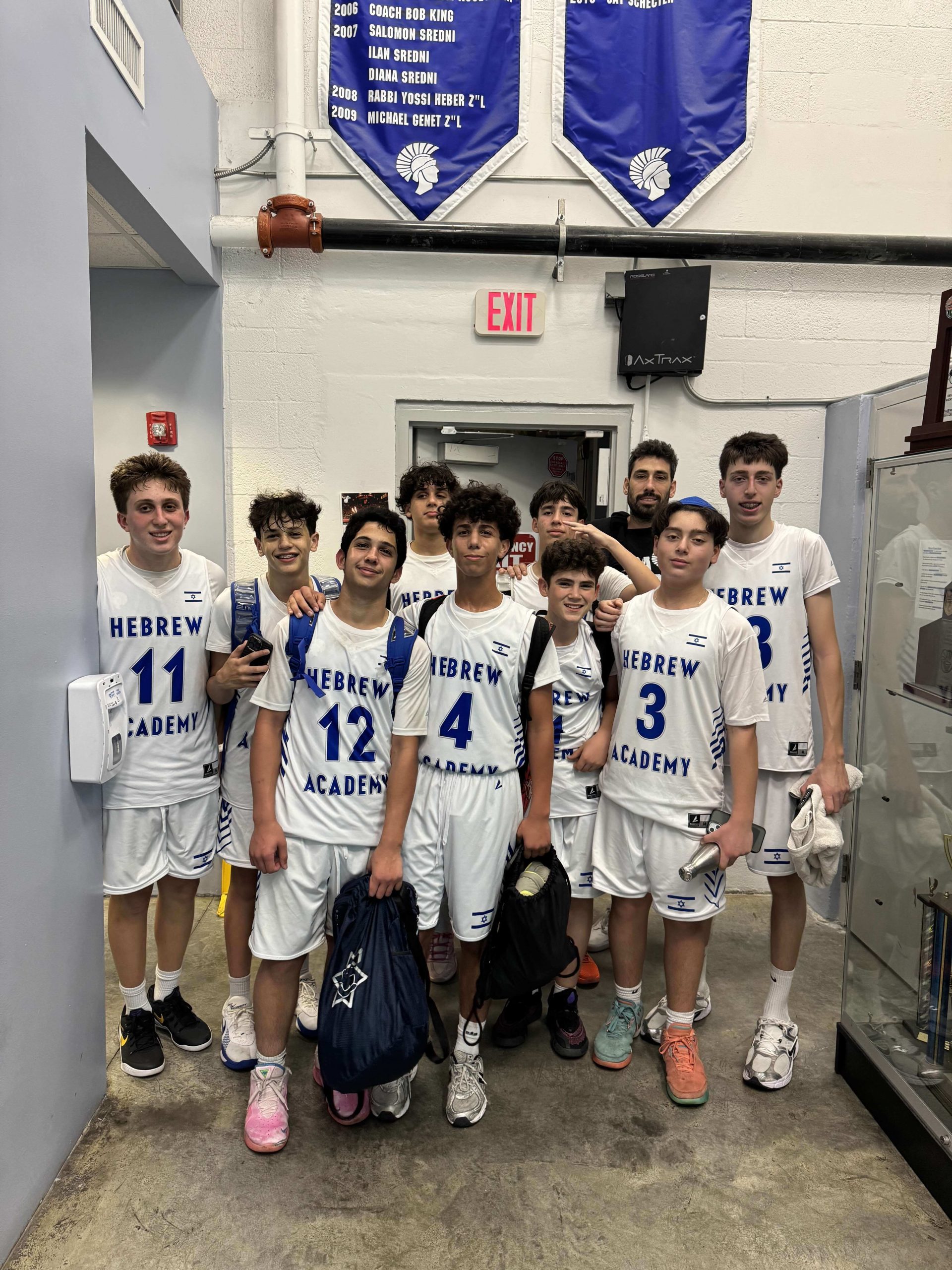 Warriors Sweep Sheridan Hills