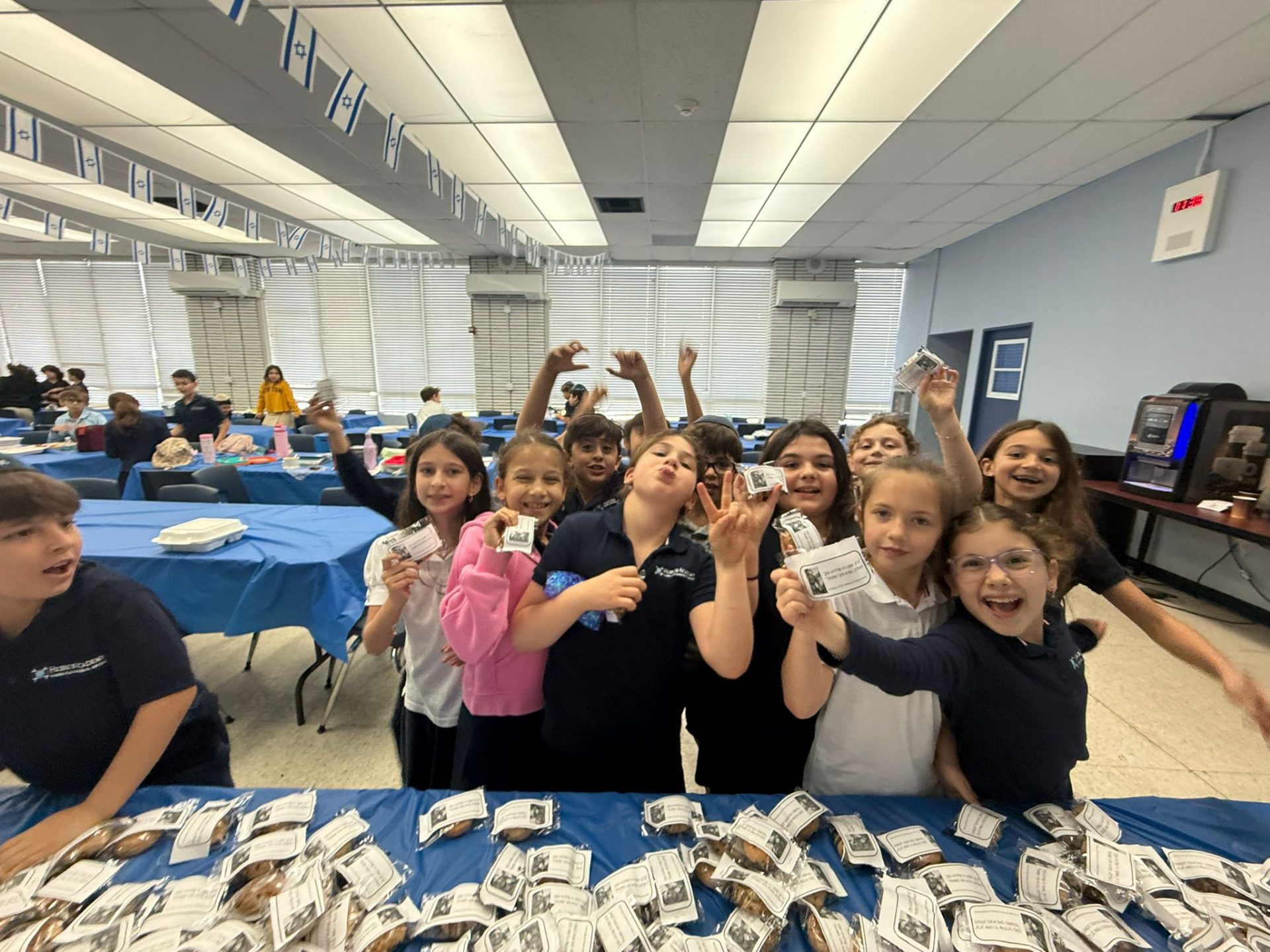 A Meaningful Rosh Chodesh Nisan Courtesy of our B’not Sherut!